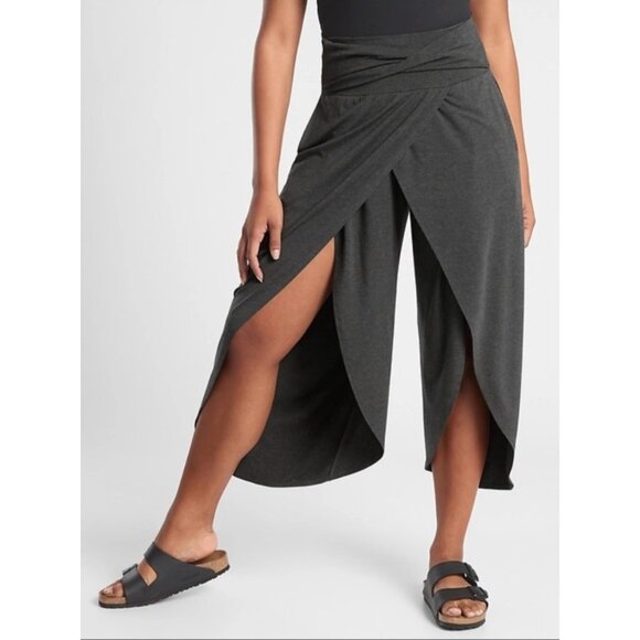 NEW Athleta Release Pants Charcoal Grey Relaxed Wide-Leg High-Rise TENCEL Modal - Picture 1 of 12